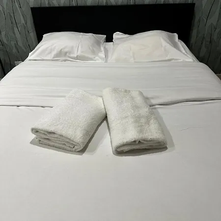 Appartement Grand Madrid - Pied-a-terre 8e 10p Parijs