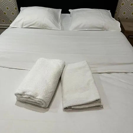 Grand Madrid - Pied-a-terre 8e 10p Appartement Parijs